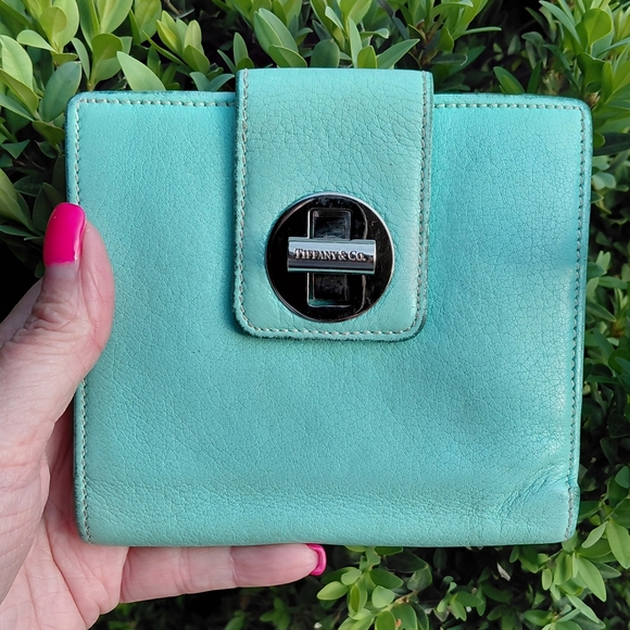 Tiffany & Co. Turquoise Blue Leather Turnlock Wallet - Picture 13 of 13